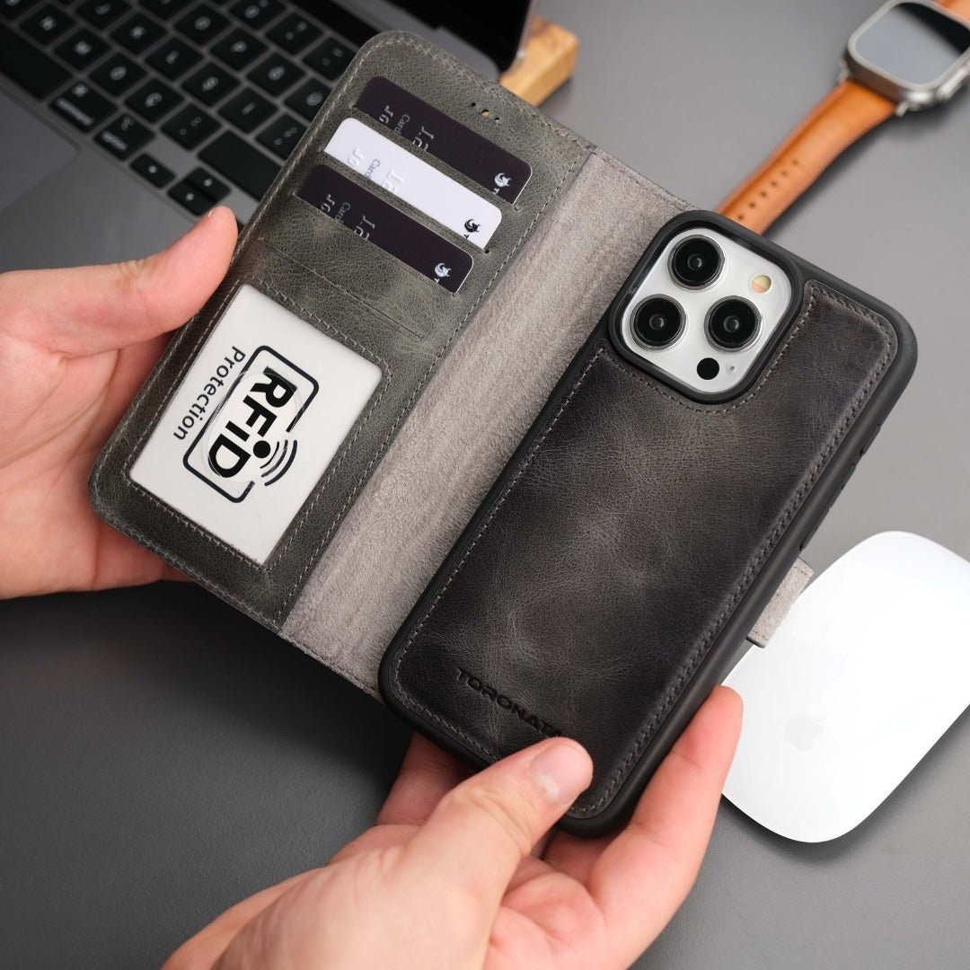 Casper iPhone 17 Pro Max Leather Wallet Case – MagSafe Compatible