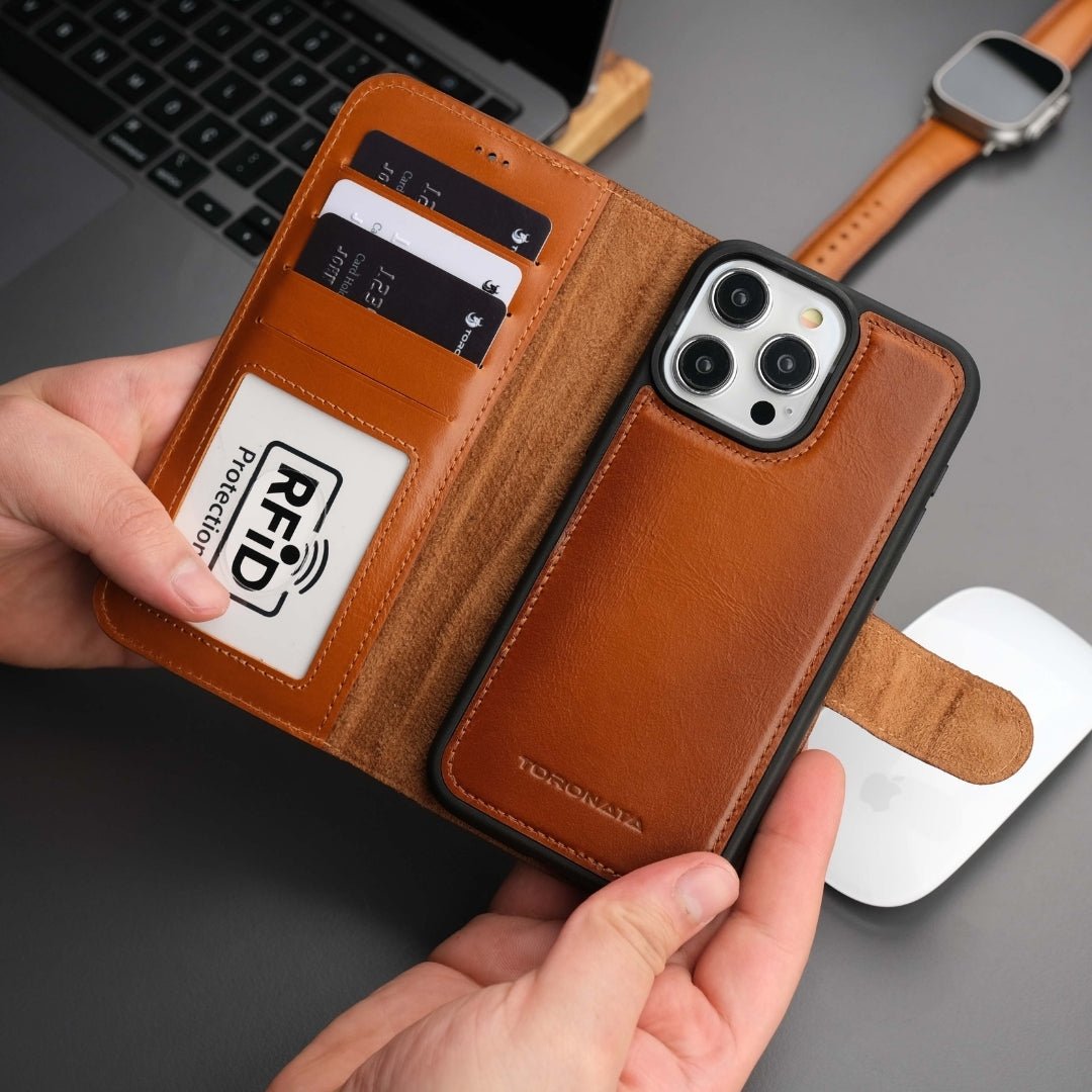 Casper iPhone 17 Pro Max Leather Wallet Case – MagSafe Compatible